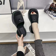 Soft leather platform slippers Fashion cake bottoming beach sandals